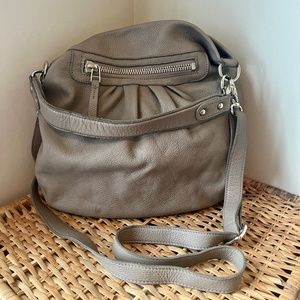 GUC Roots Olivia Bag